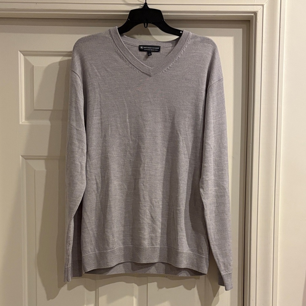 Hart Schaffner Marx Light Gray V-Neck Sweater